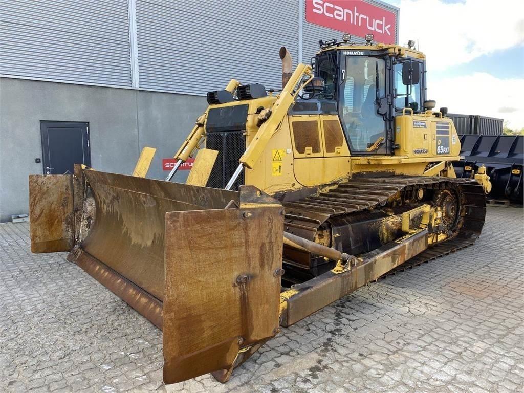 Komatsu D65PXI-18 크롤러 도저