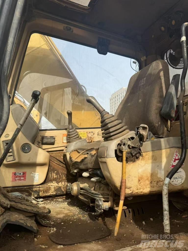CAT 320 B L 대형 굴삭기 29톤 이상