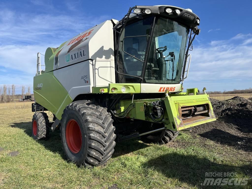 CLAAS Tucano 440 콤바인 수확기