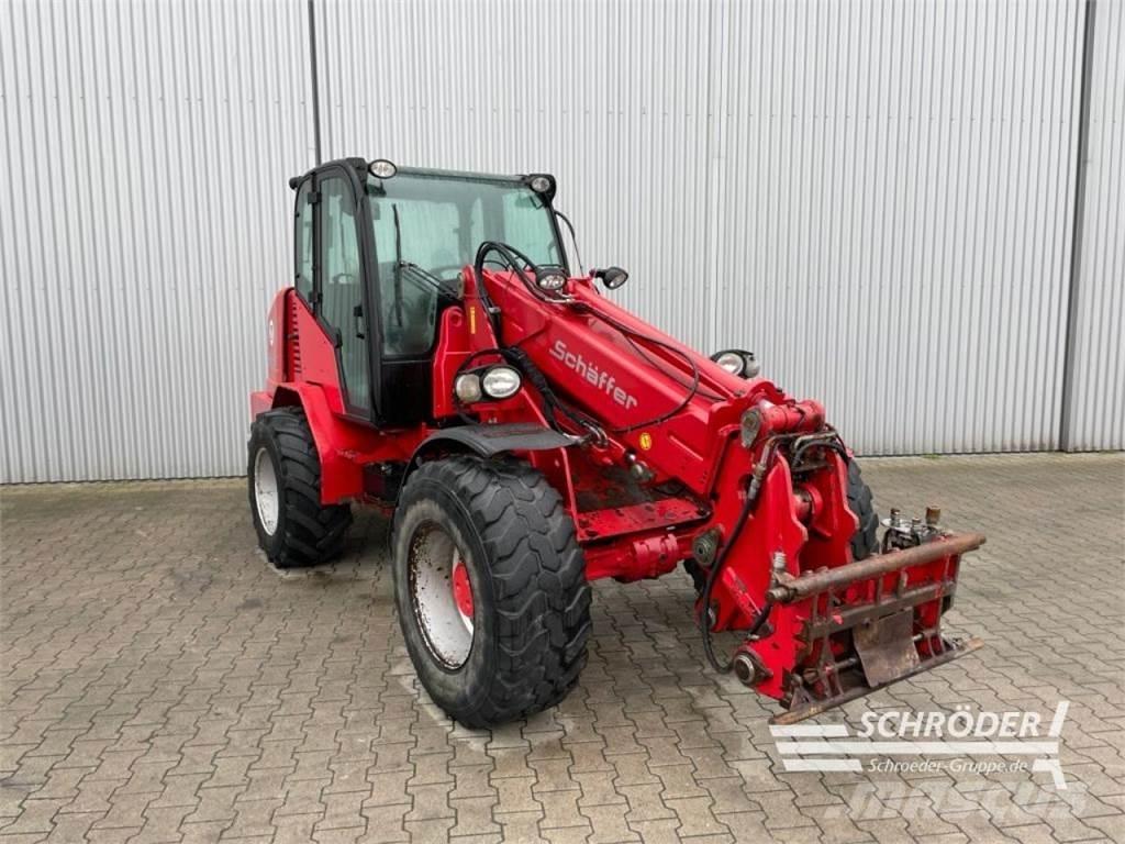 Schäffer 8610 T  휠로우더