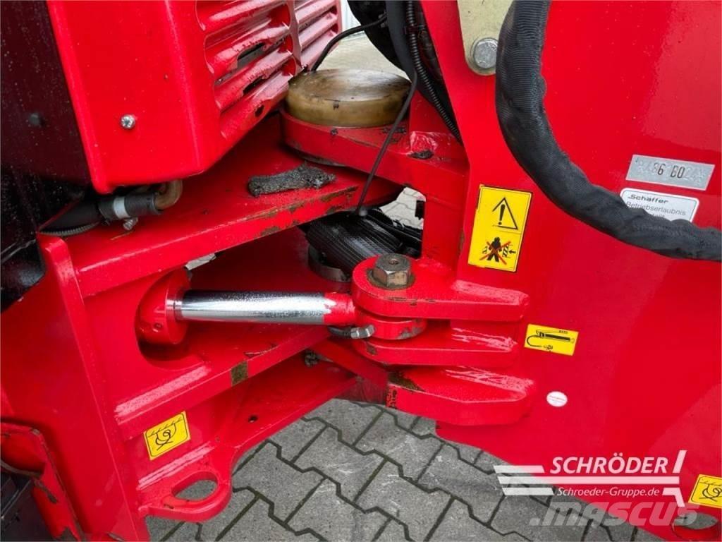 Schäffer 8610 T  휠로우더