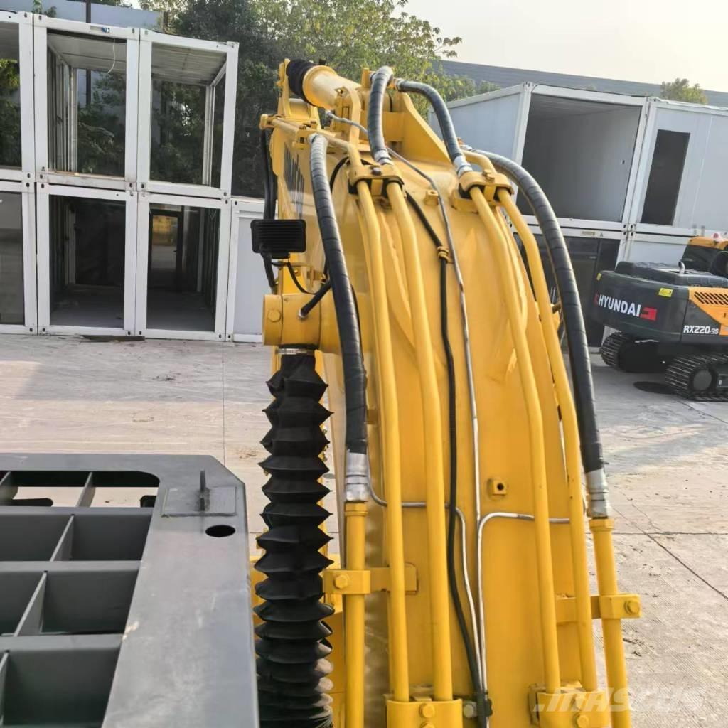 Komatsu PC 130 소형 굴삭기 7톤 미만