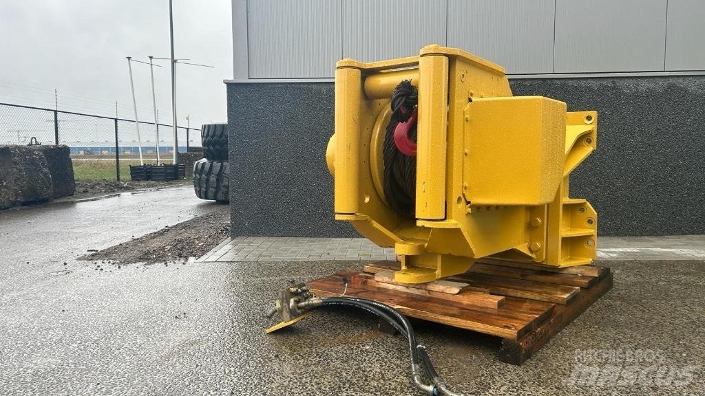 CAT D 7 G 권양기