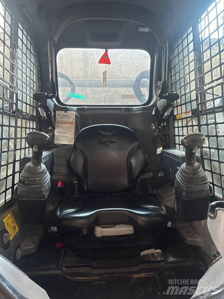 Bobcat S 590  스키드로더