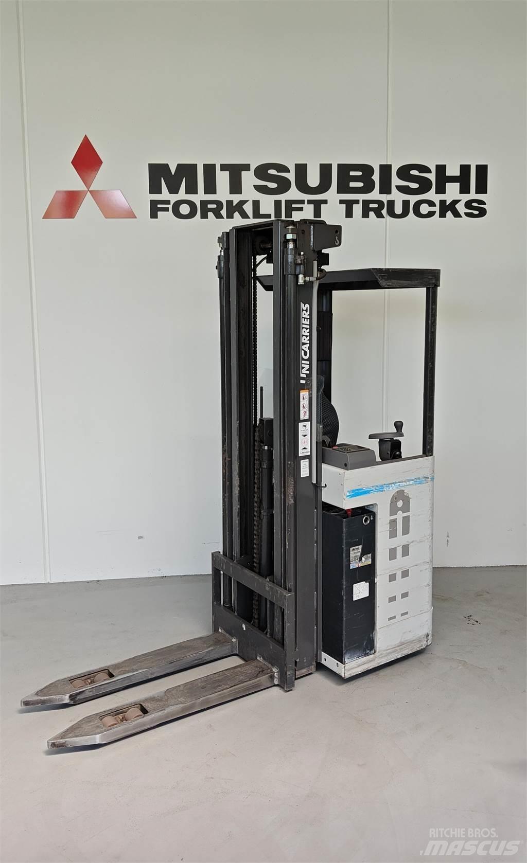Atlet XJN160 로우 리프터(승강대 포함)