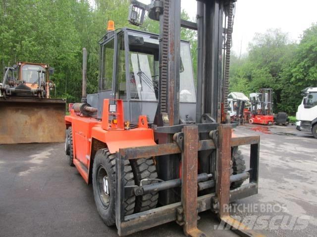 Valmet 1260 디젤 지게차
