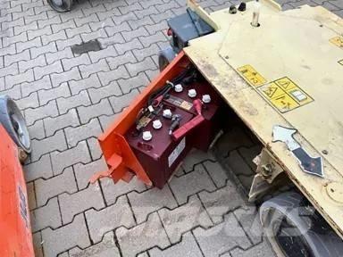 JLG 1230 ES 인원/화물 앨리베이터