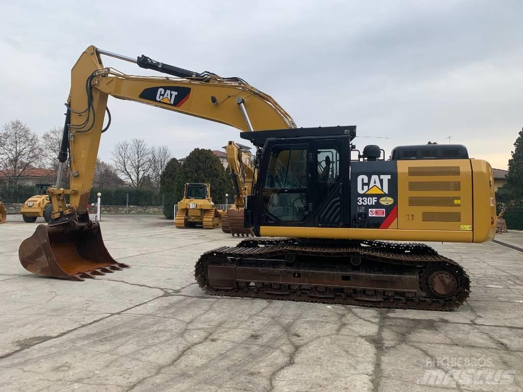 CAT 330 F LN 대형 굴삭기 29톤 이상