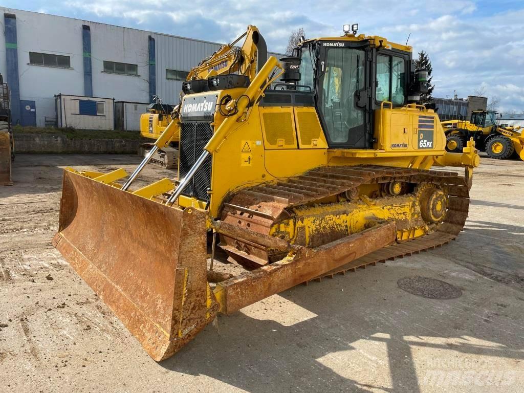 Komatsu D65PX-18E0 크롤러 도저