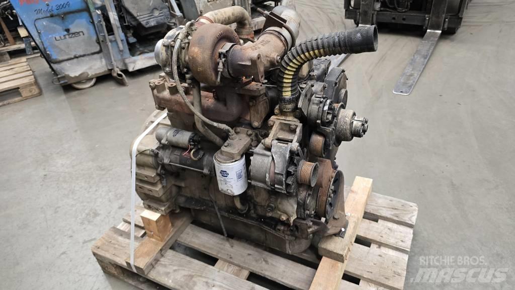 Cummins 4BT3.9-G2 엔진