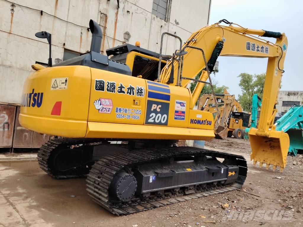 Komatsu PC 200-8 대형 굴삭기 29톤 이상