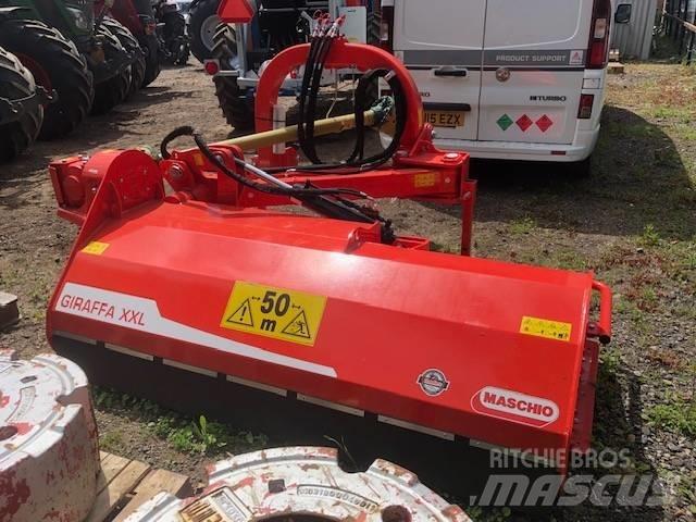 Maschio Giraffa XXL 목장 제초기 및 토퍼
