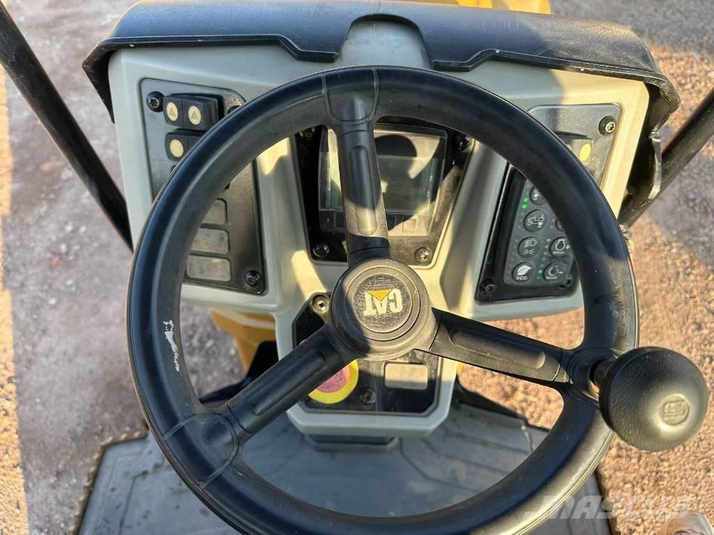 CAT CB 24 B 트윈 드럼 롤러