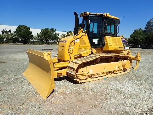 Komatsu D61EX-24 크롤러 도저