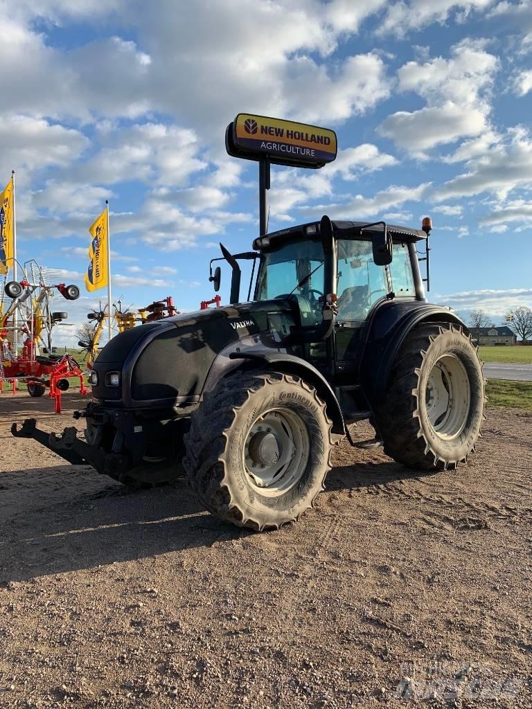 Valtra T 160 트랙터