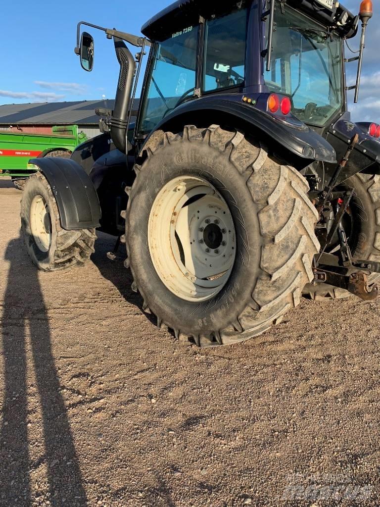Valtra T 160 트랙터
