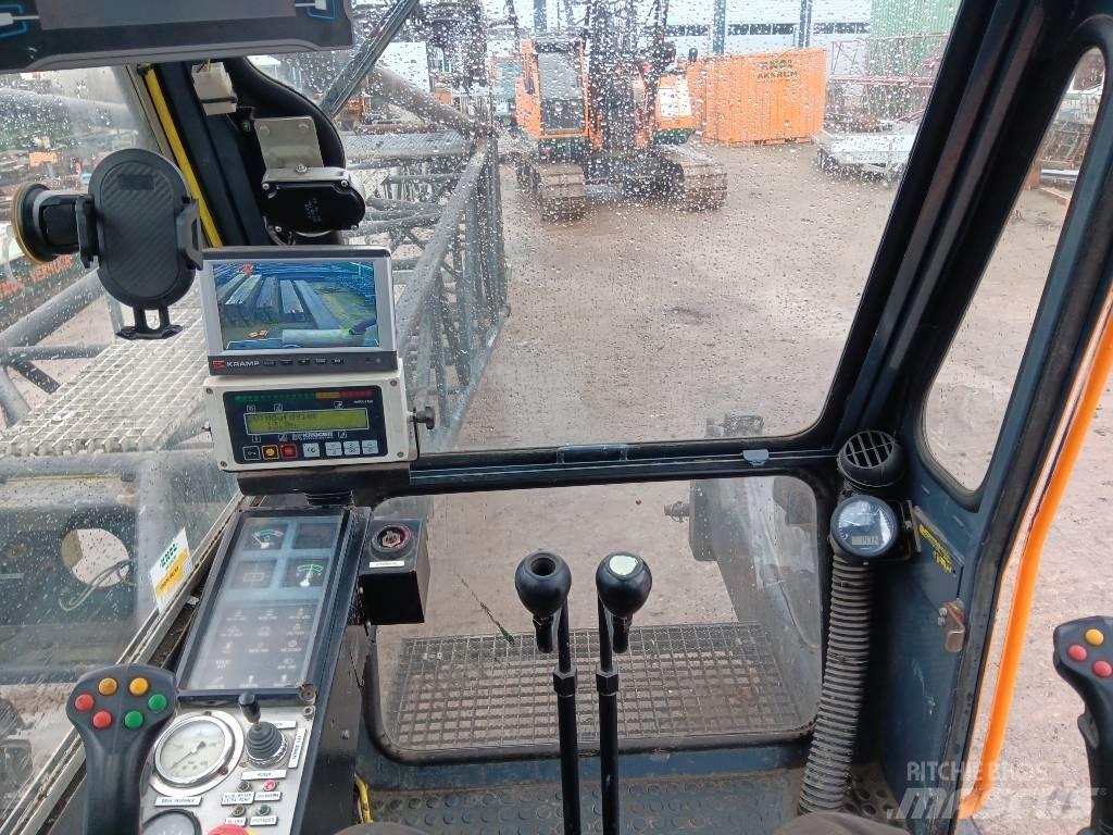 Hitachi KH 230-3 트랙 크레인