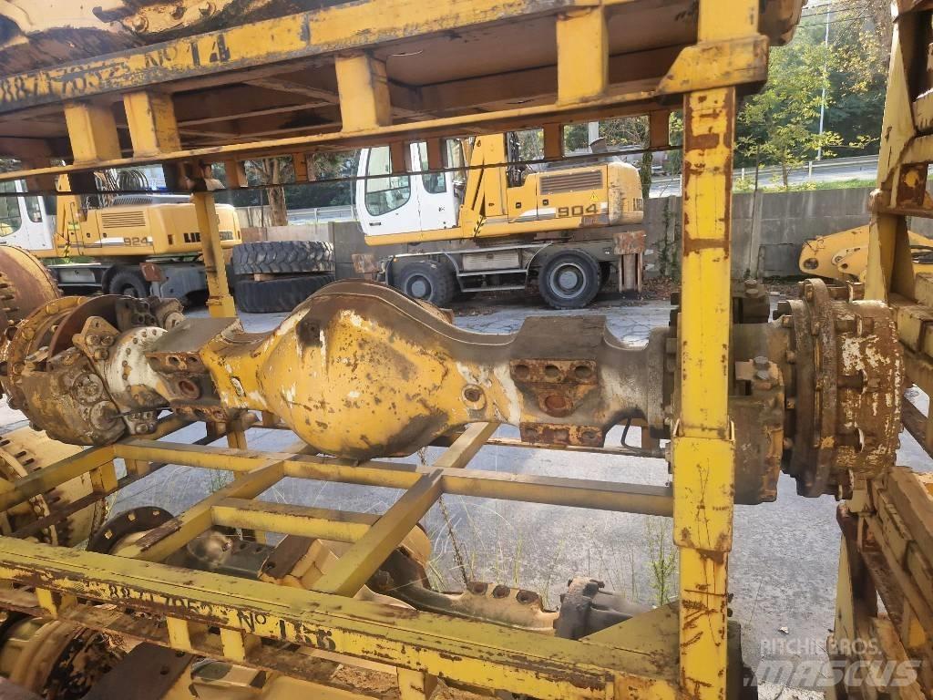 Volvo A25C 차축