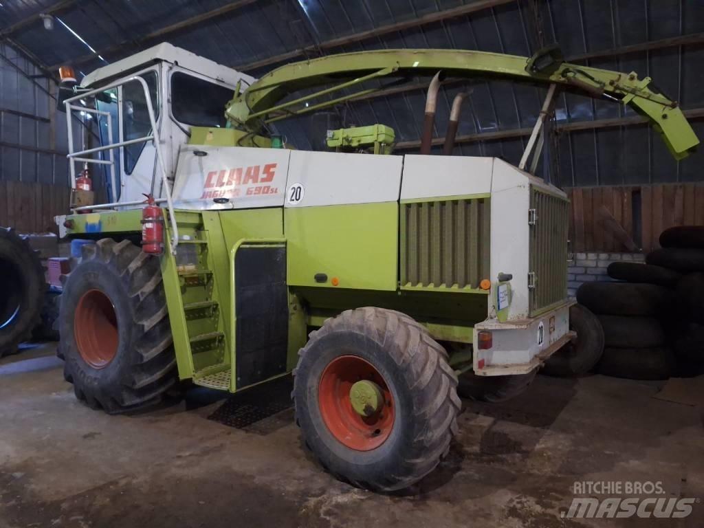 CLAAS Jaguar 690 자동 초지기계