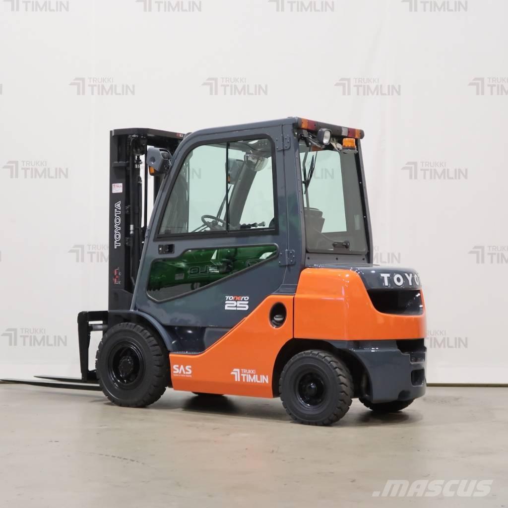 Toyota 02-8FDF25 디젤 지게차