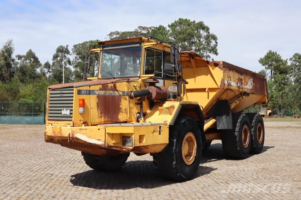 Volvo A 30 연결식 홀러