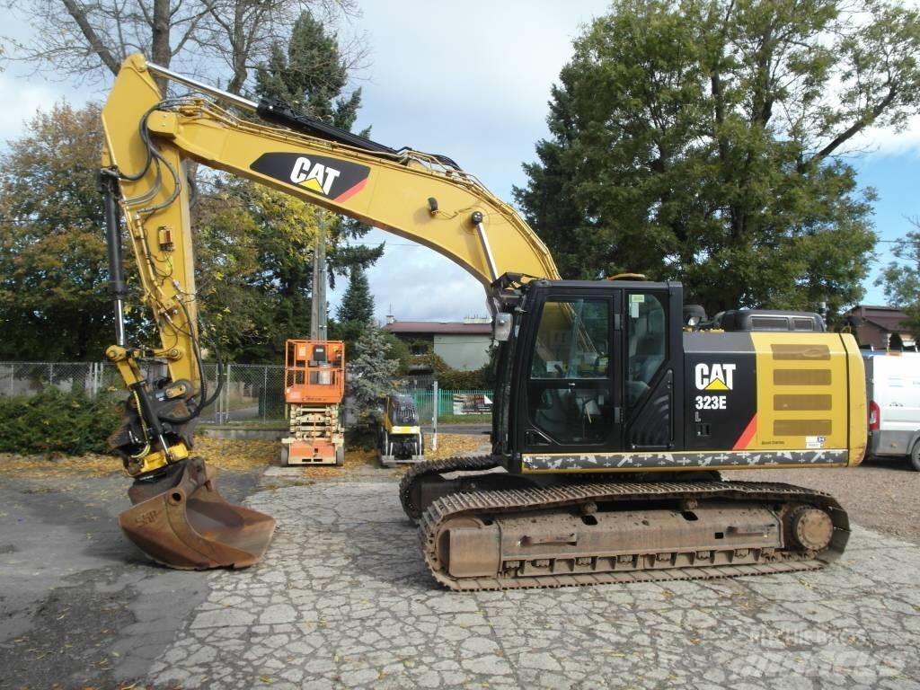 CAT 323 EL 대형 굴삭기 29톤 이상