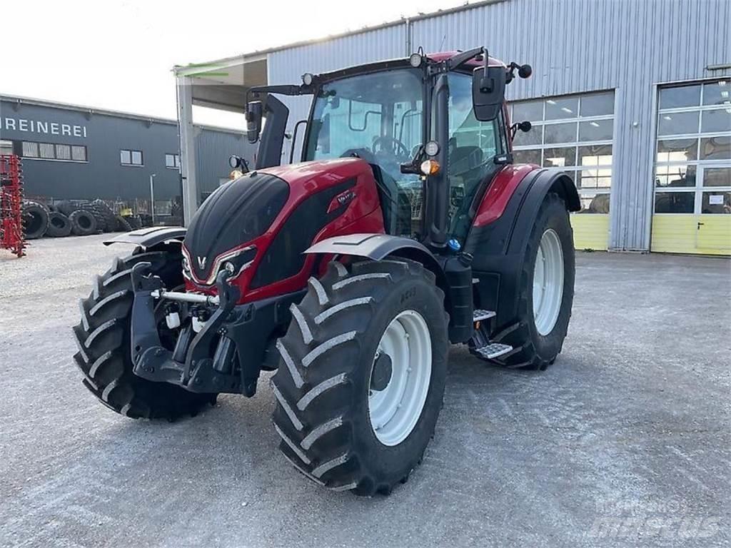 Valtra n155 트랙터