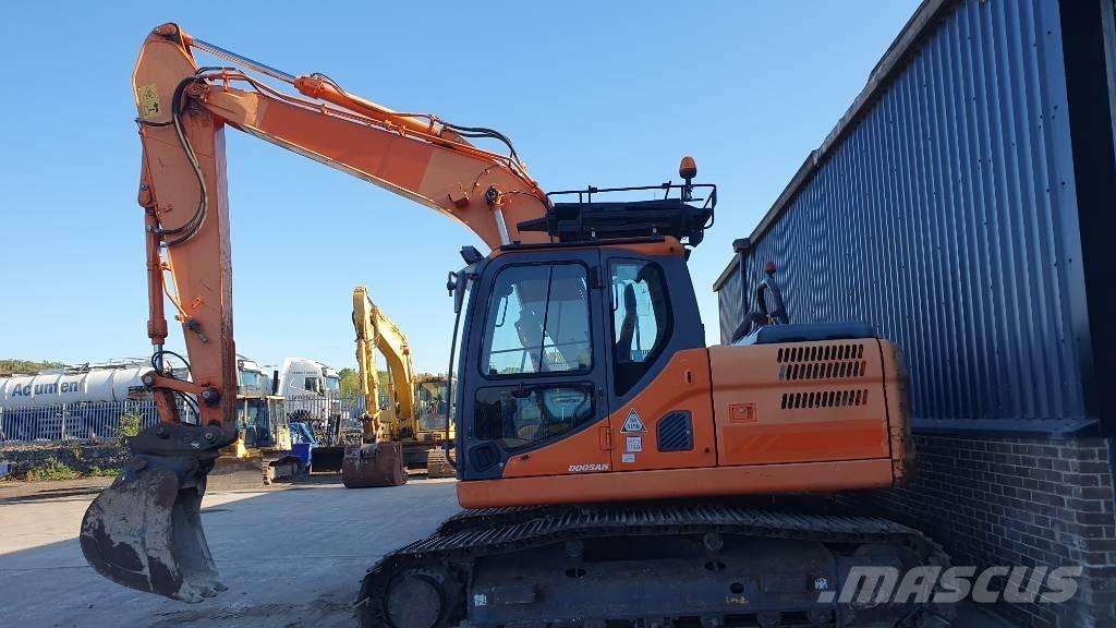Doosan DX160LC-3 대형 굴삭기 29톤 이상
