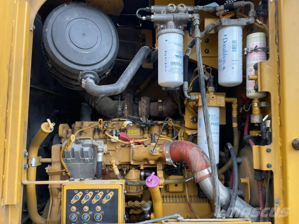 CAT 140M 그레이더