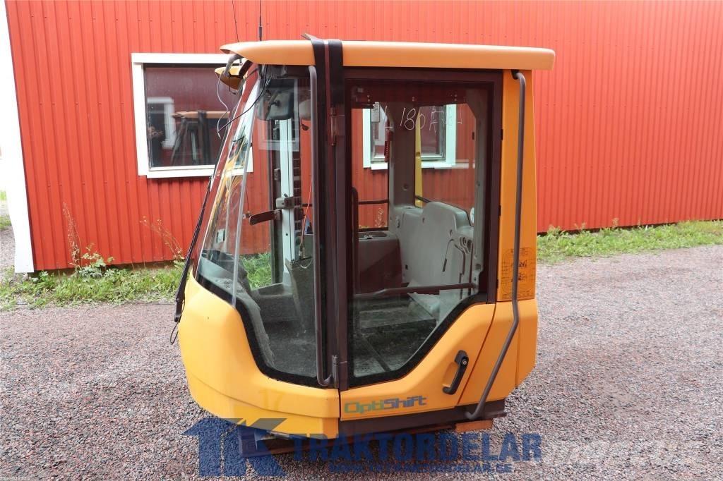 Volvo L 180 F 캐빈 및 인테리어