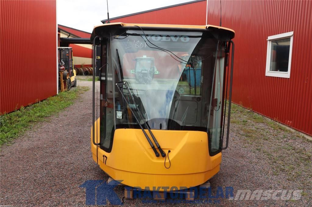 Volvo L 180 F 캐빈 및 인테리어