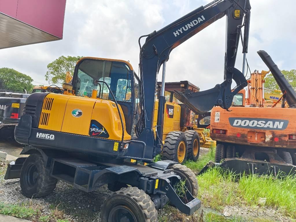 Hyundai R60W 소형 굴삭기 7톤 미만