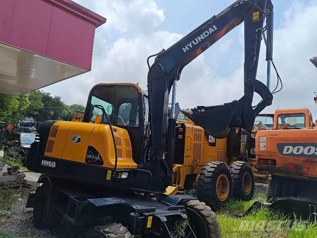 Hyundai R60W 소형 굴삭기 7톤 미만