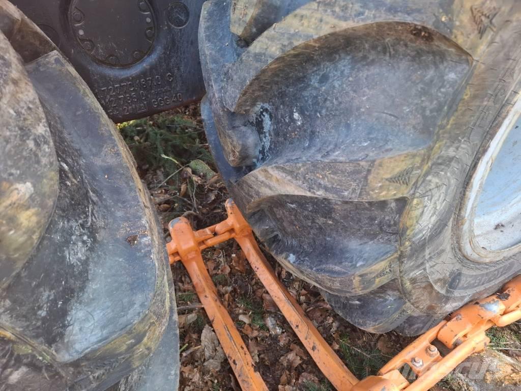 Komatsu 931.1 원목 하베스터