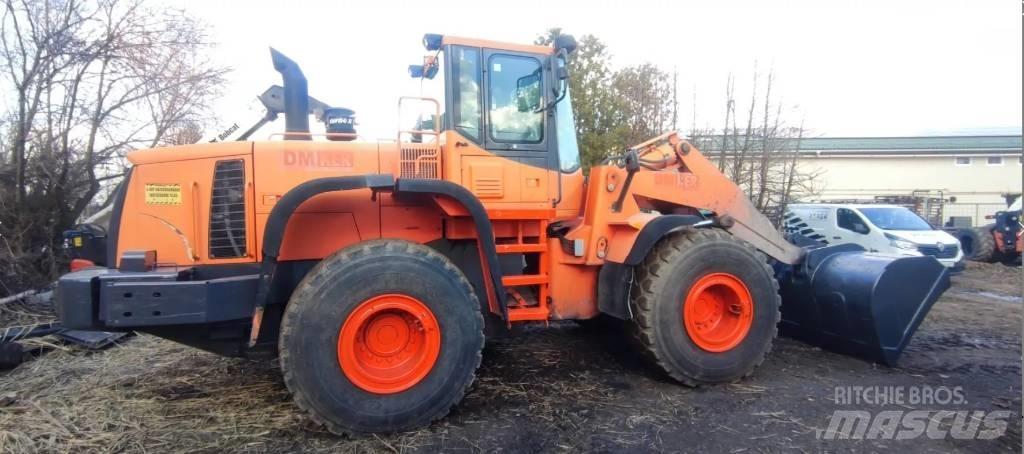 Doosan DL 300  휠로우더
