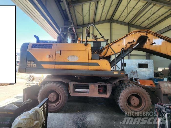 Hyundai HW210  휠 굴삭기