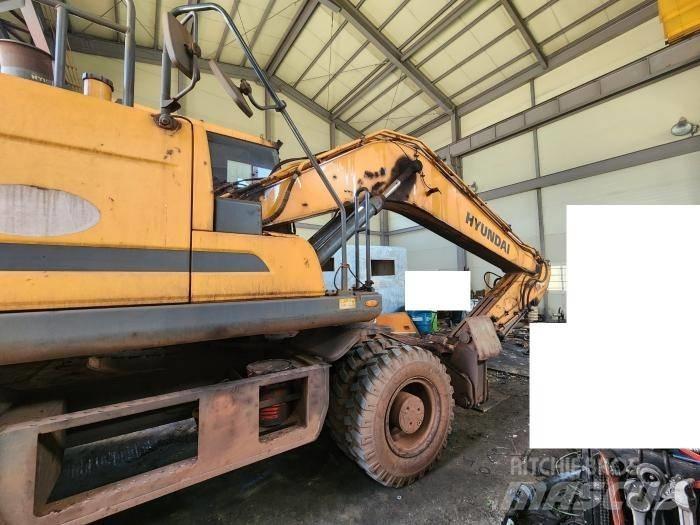 Hyundai HW210  휠 굴삭기