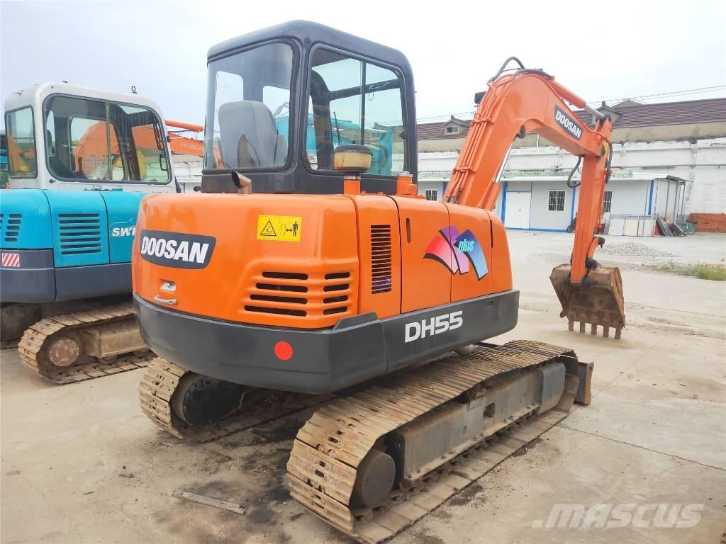 Doosan DH55 소형 굴삭기 7톤 미만