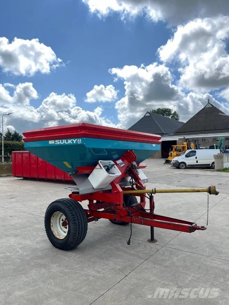 Sulky DPX 1500 미네랄 살포기