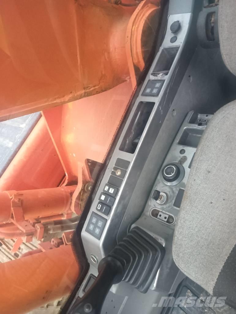 Doosan DX 300 LC-9C 대형 굴삭기 29톤 이상