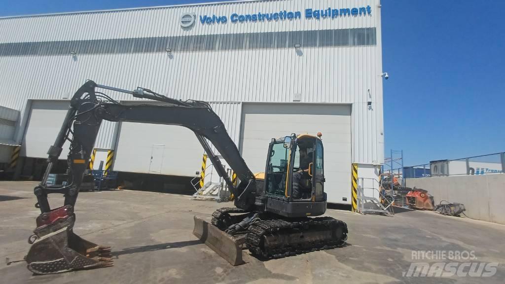 Volvo ECR 88 D 중형굴삭기 7톤-28톤
