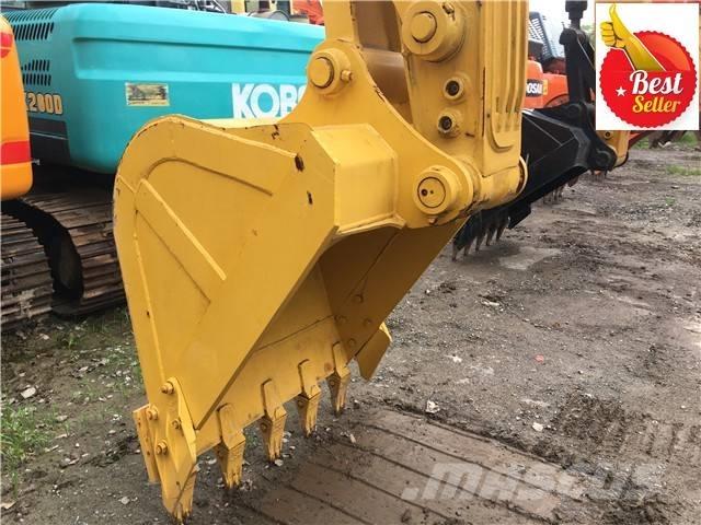 Komatsu PC 200 대형 굴삭기 29톤 이상
