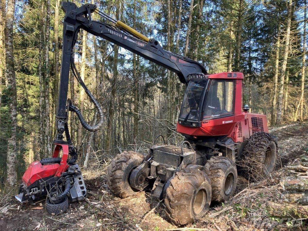 Valmet 941 원목 하베스터