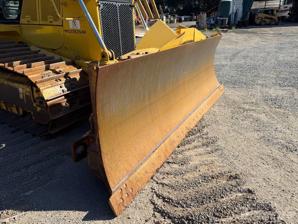 Komatsu D65PX-18 크롤러 도저