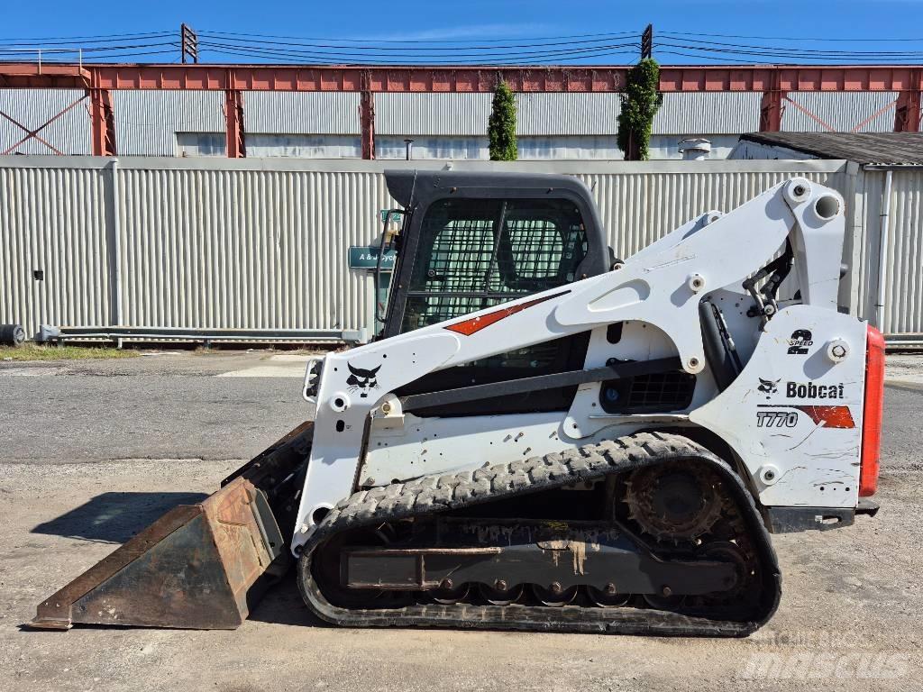 Bobcat T 770  스키드로더