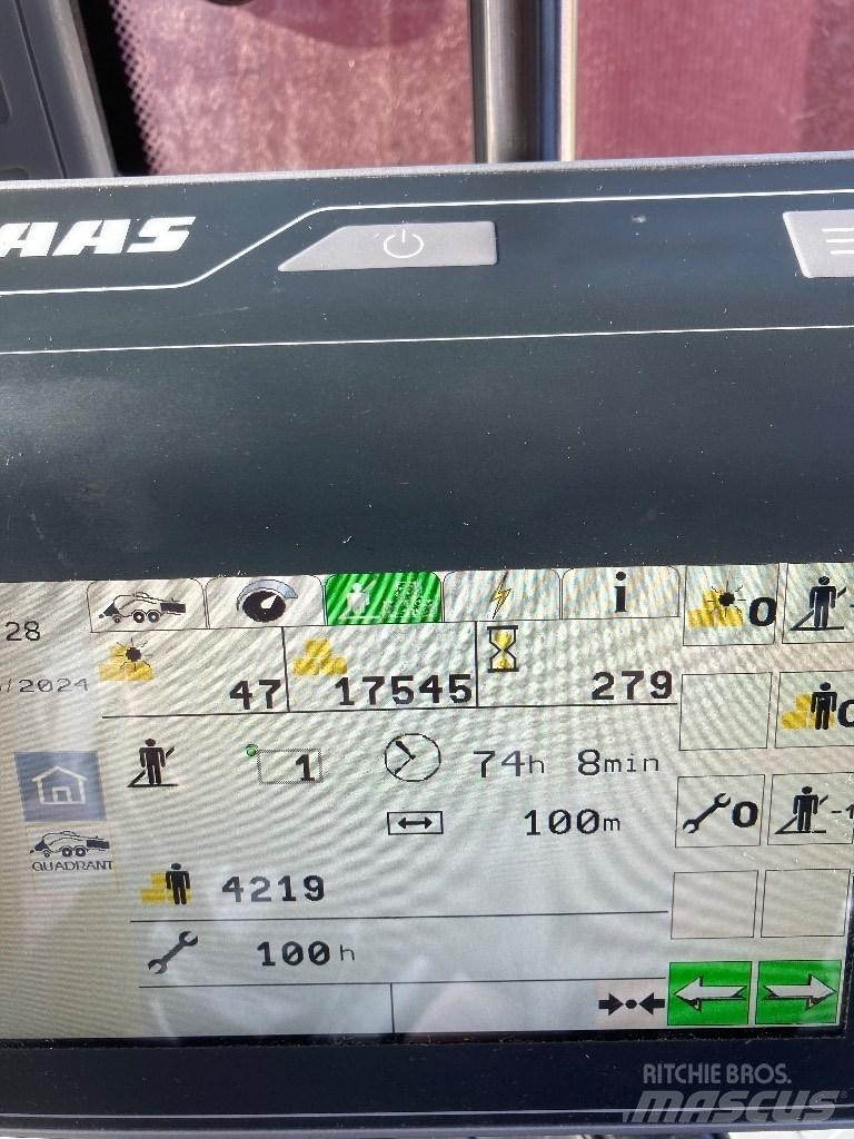 CLAAS Quadrant 4000 각형 곤포기
