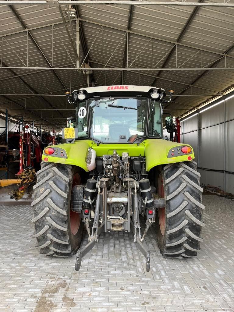 CLAAS Arion 440 트랙터