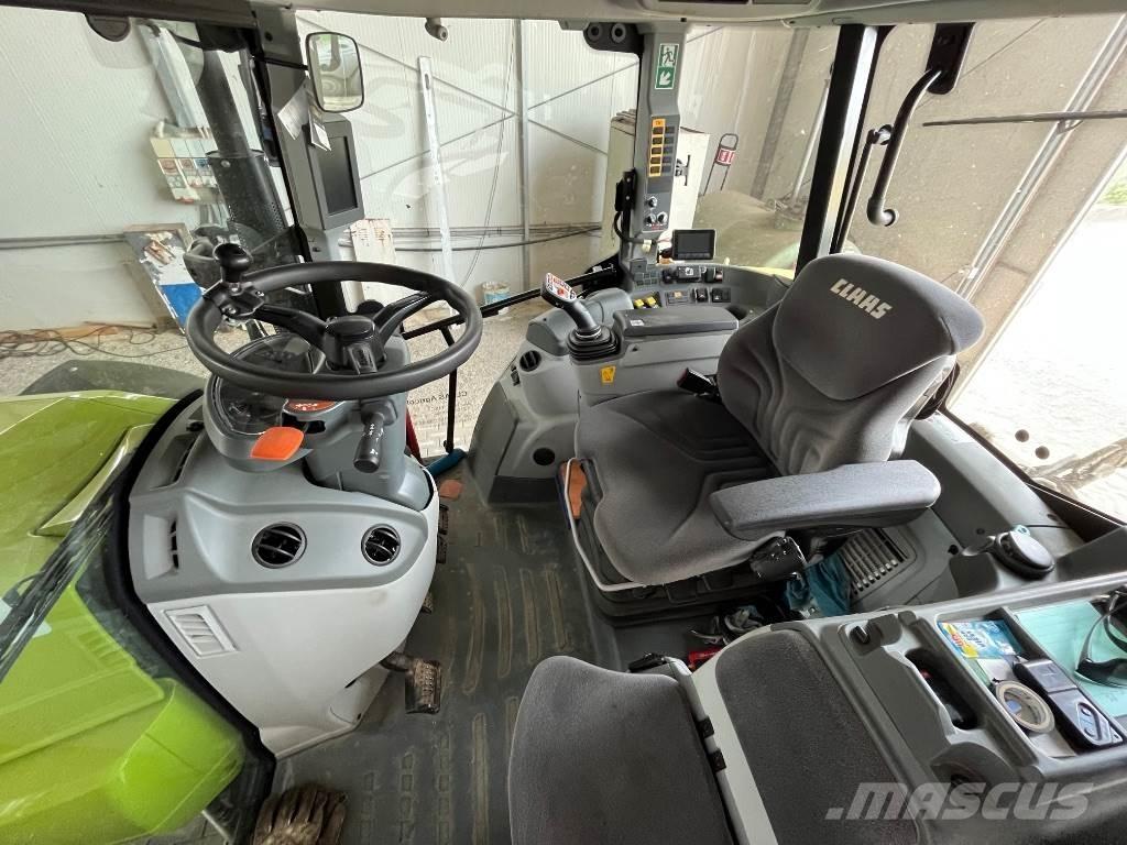 CLAAS Arion 440 트랙터