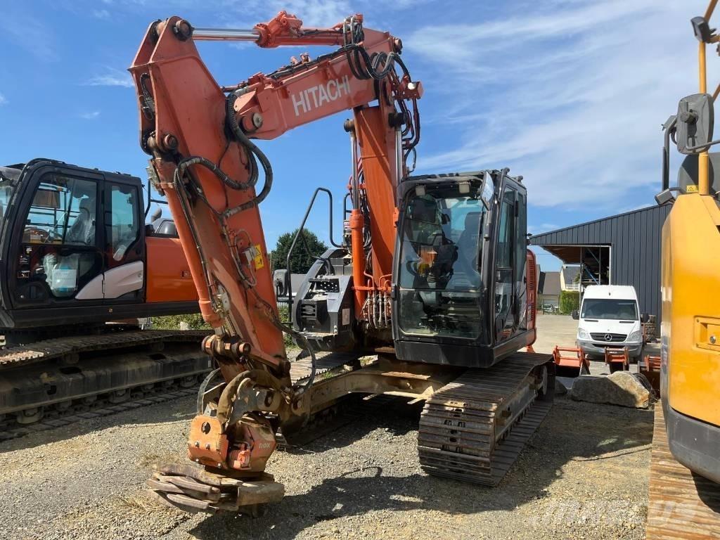 Hitachi ZX135US-6-2P 대형 굴삭기 29톤 이상