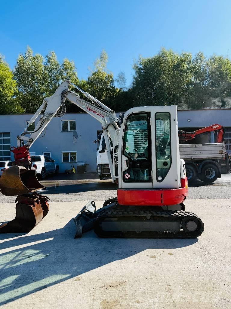 Takeuchi TB 138 FR 소형 굴삭기 7톤 미만